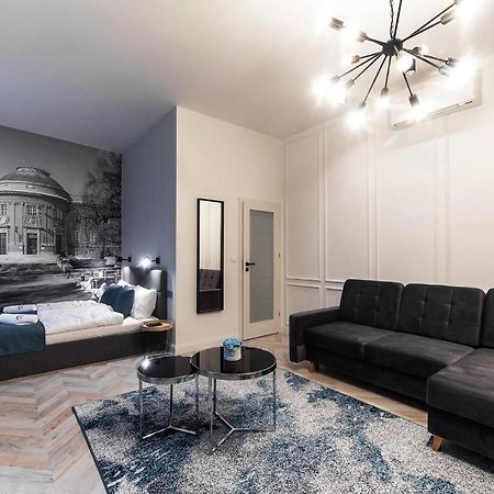 Catalog Boutique Rooms 德布勒森 外观 照片