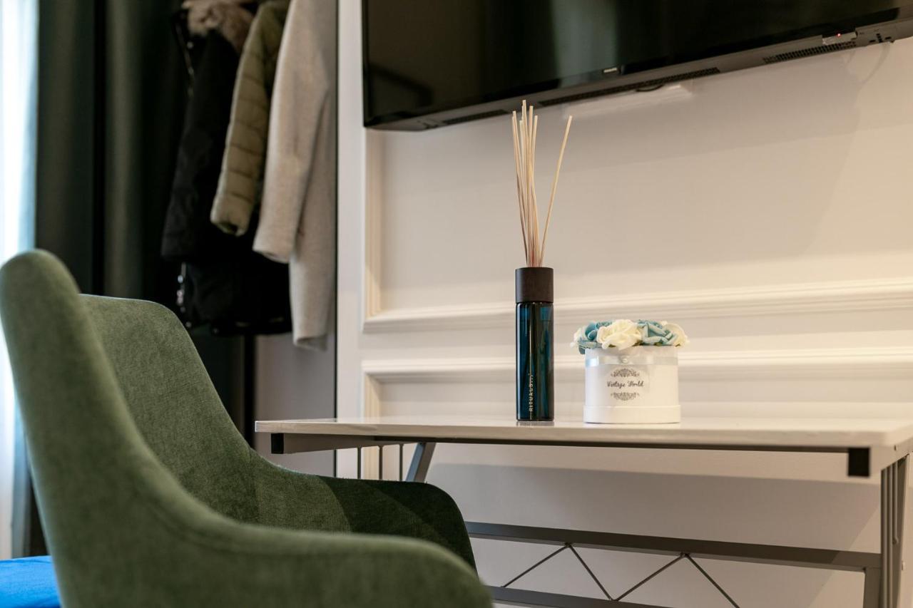 Catalog Boutique Rooms 德布勒森 外观 照片