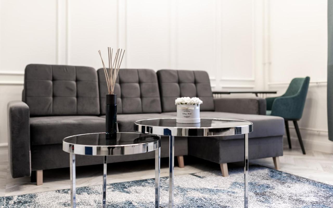 Catalog Boutique Rooms 德布勒森 外观 照片